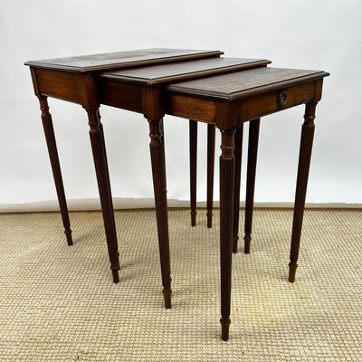 995 Vintage Mahogany Nesting Tables by The Company of Master Craftsman