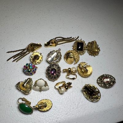 Gold Charm Bracelets, Rings & Clip-On Earrings (P-RG)