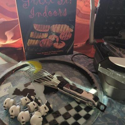 Indoor Grill Set: Griller by Cuisinart, Glass Cow Serving Platter, Cow Corn Holder, Locking flat tongs, Grill It Indoors Cookbook