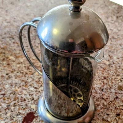 Breakfast for 2: LaCafetier 3 cup French press, 2 stainless steel spoons, 2 napkins, 2 Mikasa bowls, 2 Mikasa Peach Royale Ultima...