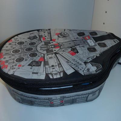 Lot of 6 Star Wars Lego Minifigures w/ Millennium Falcon zippered case