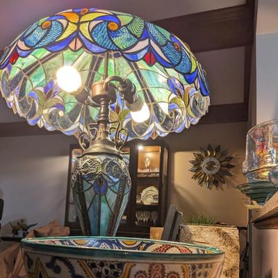 Stained glass lamp