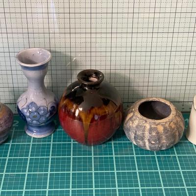 5 Small ceramic vases