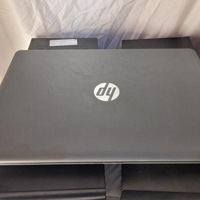 5 older laptops and 2 desktops for parts or gold recovery