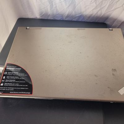 5 older laptops and 2 desktops for parts or gold recovery