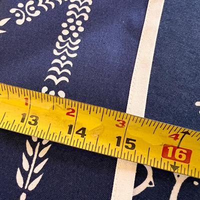 Lot of Tablecloths & Napkins - Great Graphics