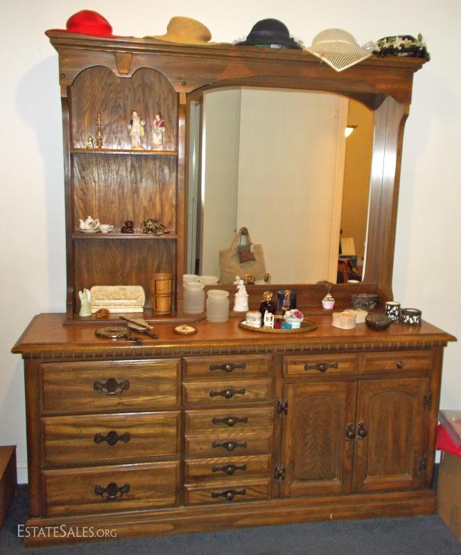 Dresser With Mirror And Shelves Estatesales Org