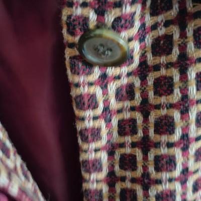 Cute light weight coat jacket size 12, Apt.9