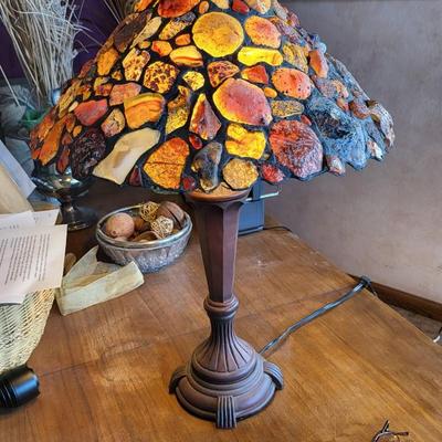 ABSOLUTELY BEAUTIFUL TIFFANY STYLE AGATE LAMP