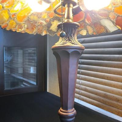 ABSOLUTELY BEAUTIFUL TIFFANY STYLE AGATE LAMP