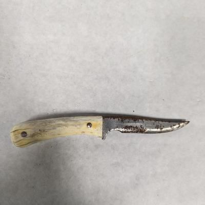 Stag Handled Fixed Knives