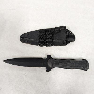 Camillus Fixed Blade Knife