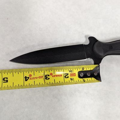 Camillus Fixed Blade Knife