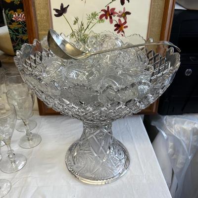1002 Vintage Heisey Base Pressed Glass Punch Bowl with Cups and Ladle