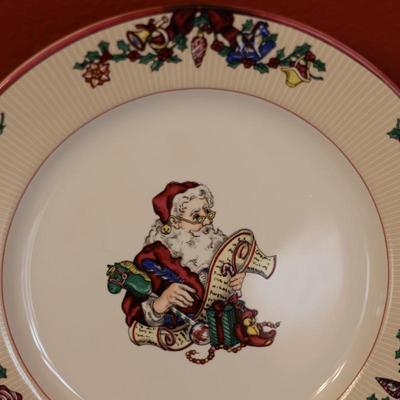 FITZ AND FLOYD Santa's List Stoneware (32 total)