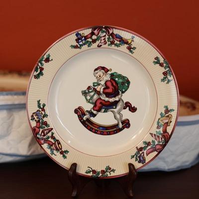 FITZ AND FLOYD Santa's List Stoneware (32 total)