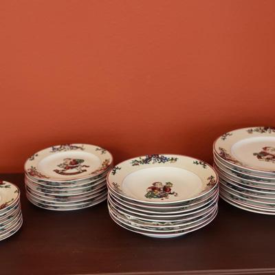 FITZ AND FLOYD Santa's List Stoneware (32 total)