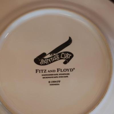 FITZ AND FLOYD Santa's List Stoneware (32 total)