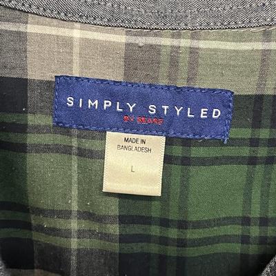 4 Long Sleeve Men's Button-Down Shirts - Size Large