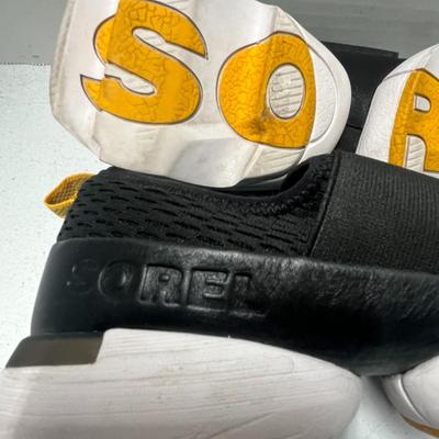 Sorel Tennis Shoes - Women's Size 9 (with Dr. Schools inserts)
