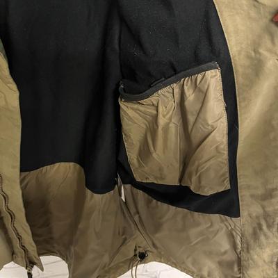 Columbia Coat - Size Men's Large