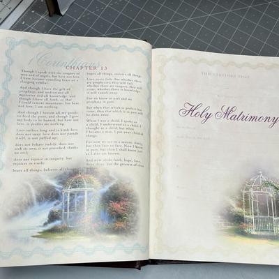 1982 Thomas Kinkade - Lighting the Way Home Family Bible -- Limited Edition 