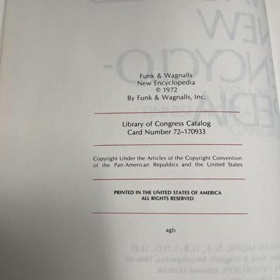 1972 Funk & Wagnalls - New Encyclopedia - Volume 1-10