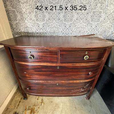Antique 4-Drawer Dresser 