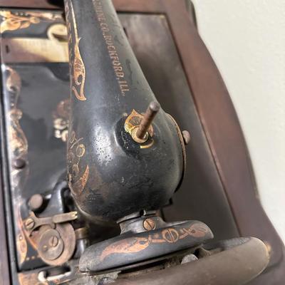 Beautiful Vintage Treadle Sewing Machine
