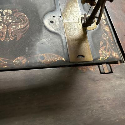 Beautiful Vintage Treadle Sewing Machine