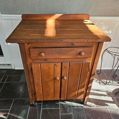 Wooden Planting Cabinet with Casters (SR-DW)
