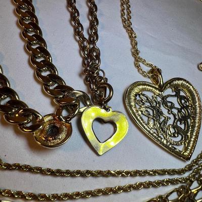 Huge Assortment of Gold Necklaces & Bracelets (P-RG)