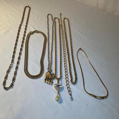 Huge Assortment of Gold Necklaces & Bracelets (P-RG)