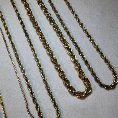 Huge Assortment of Gold Necklaces & Bracelets (P-RG)