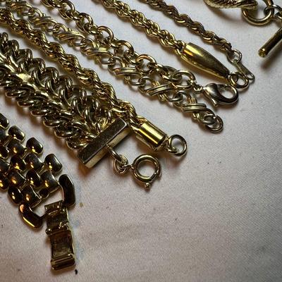 Huge Assortment of Gold Necklaces & Bracelets (P-RG)