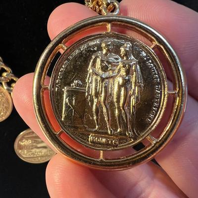 Huge Assortment of Gold Necklaces & Bracelets (P-RG)