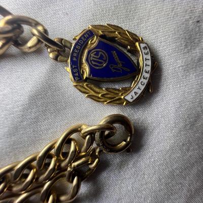 Huge Assortment of Gold Necklaces & Bracelets (P-RG)