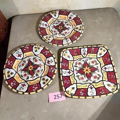 Pier 1 Vallarta Serving tray & plates