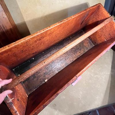 Primitive handled box