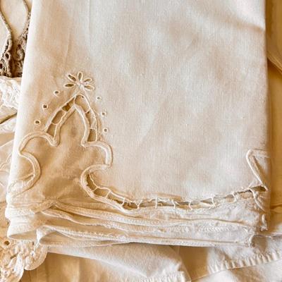 Big Lot Vintage Lace, Tatting Table Clolthes, Table Linens, Etc.