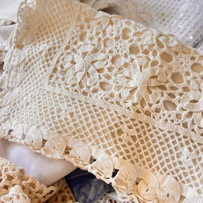 Big Lot Vintage Lace, Tatting Table Clolthes, Table Linens, Etc.
