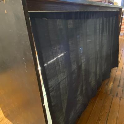 Black Showcase with Two Shelves Lot One