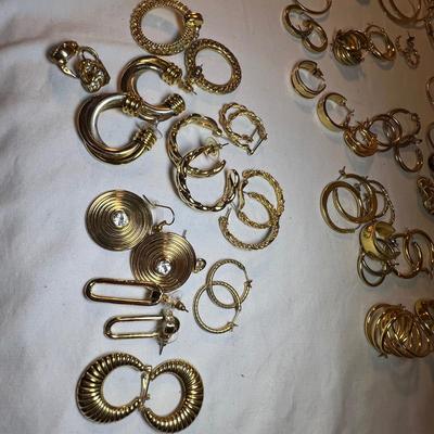 Mega Assortment of Fashion Earrings (P-RG)