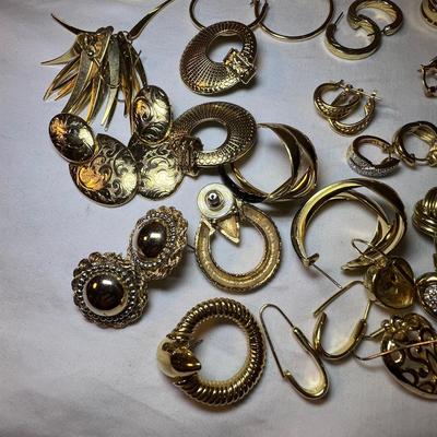 Mega Assortment of Fashion Earrings (P-RG)
