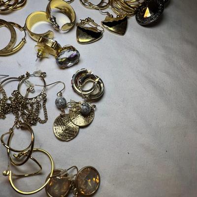 Mega Assortment of Fashion Earrings (P-RG)