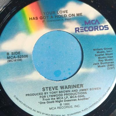 FIVE -45 LP Records - with cases Steve Wariner - John Schneider - Johnny Cash - and more !