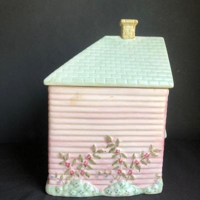 LOT 3K: Pfaltzgraff Cape May House Cookie Jars / Kitchen Canisters
