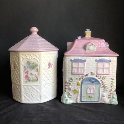 LOT 4K: Pfaltzgraff House Cookie Jar / Kitchen Canister & Cape May Cookie Jar