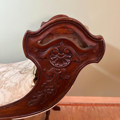 LOT 49D: Antique Gossip Chair