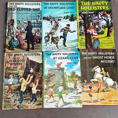 LOT 90G: Vintage 1950s - 60s Children's Books - The Happy Hollisters Series